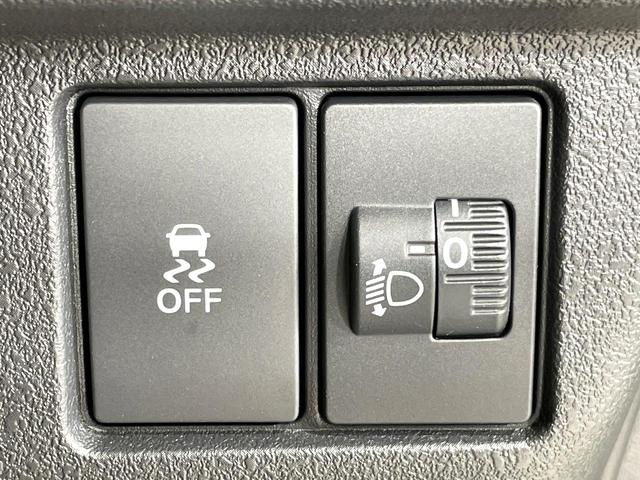 N-BOXカスタム ベースグレード 届出済未使用車 両側電動スライド ホンダセンシング レーダークルーズ 禁煙車 シートヒーター コーナーセンサー スマートキー LEDヘッドライト オートハイビーム レーンキープ 車線逸脱警報(43枚目)