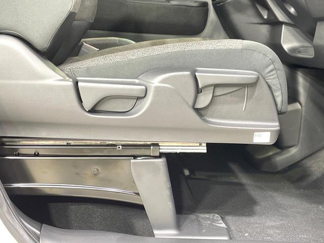 N-BOXカスタム ベースグレード 届出済未使用車 両側電動スライド ホンダセンシング レーダークルーズ 禁煙車 シートヒーター コーナーセンサー スマートキー LEDヘッドライト オートハイビーム レーンキープ 車線逸脱警報(49枚目)