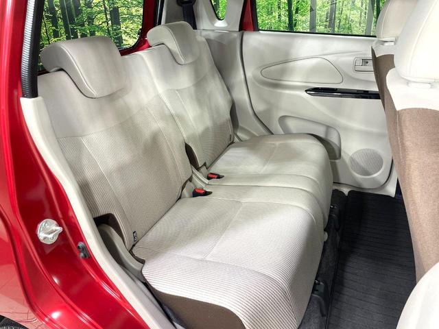 デイズ Ｊ　純正ＳＤナビ　衝突軽減装置　禁煙車　横滑り防止装置　Ｂｌｕｅｔｏｏｔｈ接続　フルセグＴＶ　ＣＤ／ＤＶＤ　キーレスエントリー　ベンチシート　純正ホイール　ベージュインテリア（9枚目）