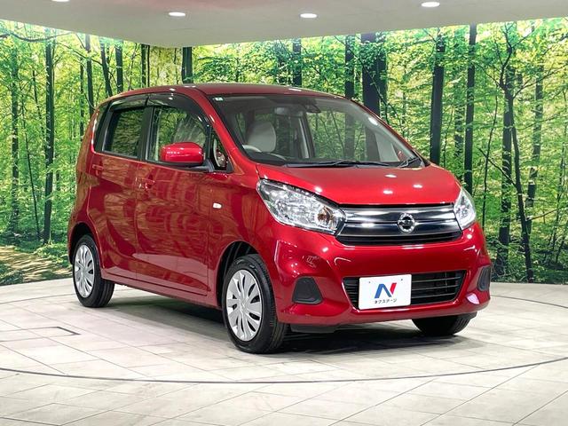 デイズ Ｊ　純正ＳＤナビ　衝突軽減装置　禁煙車　横滑り防止装置　Ｂｌｕｅｔｏｏｔｈ接続　フルセグＴＶ　ＣＤ／ＤＶＤ　キーレスエントリー　ベンチシート　純正ホイール　ベージュインテリア（16枚目）