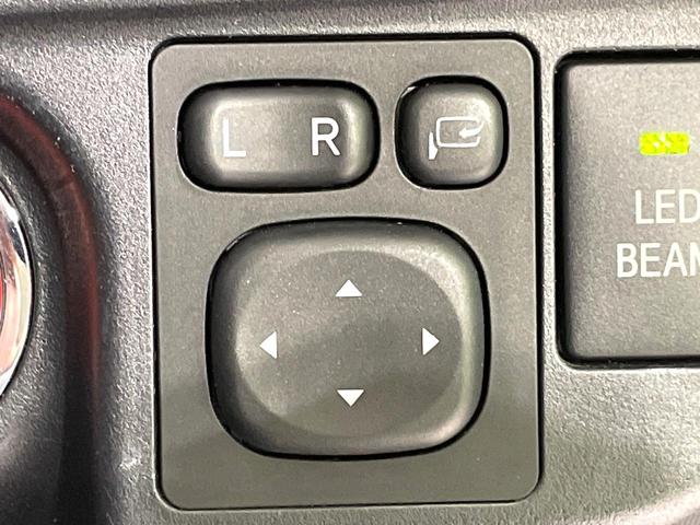 アクア G G’s 純正SDナビ バックカメラ 衝突被害軽減システム 禁煙車 ハーフレザーシート ドラレコ スマートキー LEDヘッド ビルトインETC クルコン オートハイビーム 車線逸脱警報 オートライト(56枚目)