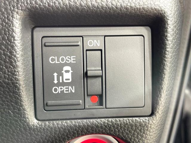 N-BOXカスタム L 禁煙車 純正SDナビ 衝突被害軽減装置 レーダークルコン 電動スライドドア シートヒーター バックカメラ ETC フルセグTV ドラレコ LEDヘッドライト オートマチックハイビーム オートライト(7枚目)