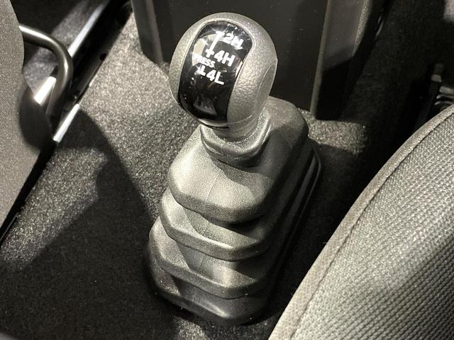 ジムニーノマド FC 4WD 登録済未使用車 衝突被害軽減システム レーダークルーズ シートヒーター コーナーセンサー スマートキー LEDヘッドライト オートハイビーム 車線逸脱警報 純正15インチアルミ フォグライト(3枚目)