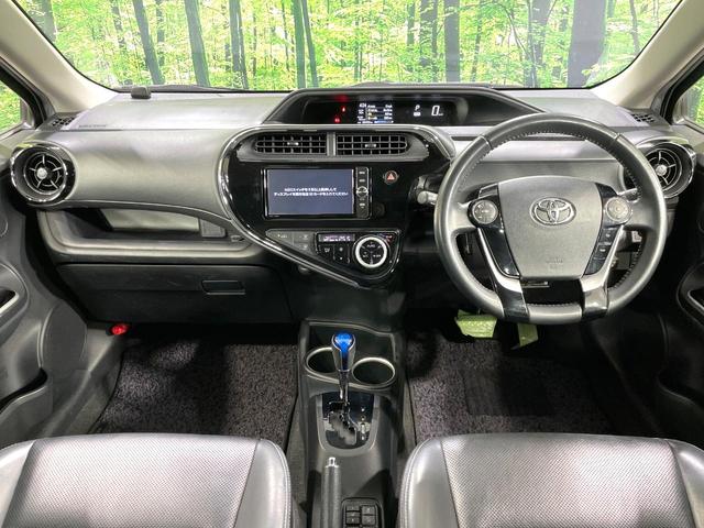 アクア Ｇソフトレザーセレクション　純正ナビ　衝突軽減装置　クルコン　シートヒーター　ＥＴＣ　ドラレコ　ＬＥＤヘッド　オートライト　車線逸脱警報　オートマチックハイビーム　横滑り防止装置　スマートキー　プッシュスタート　オートエアコン（2枚目）