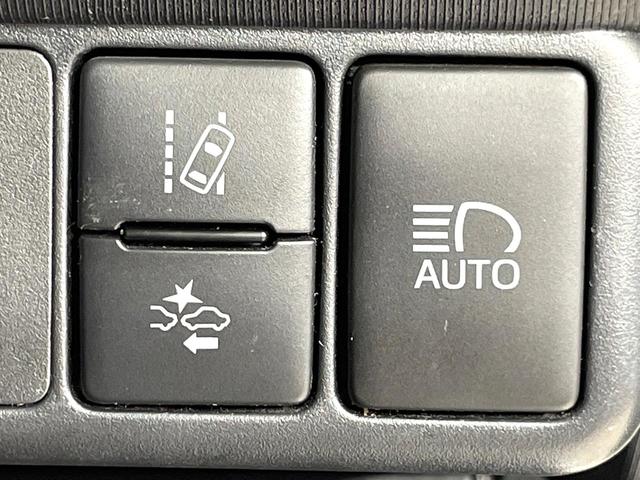 アクア Ｇソフトレザーセレクション　純正ナビ　衝突軽減装置　クルコン　シートヒーター　ＥＴＣ　ドラレコ　ＬＥＤヘッド　オートライト　車線逸脱警報　オートマチックハイビーム　横滑り防止装置　スマートキー　プッシュスタート　オートエアコン（4枚目）