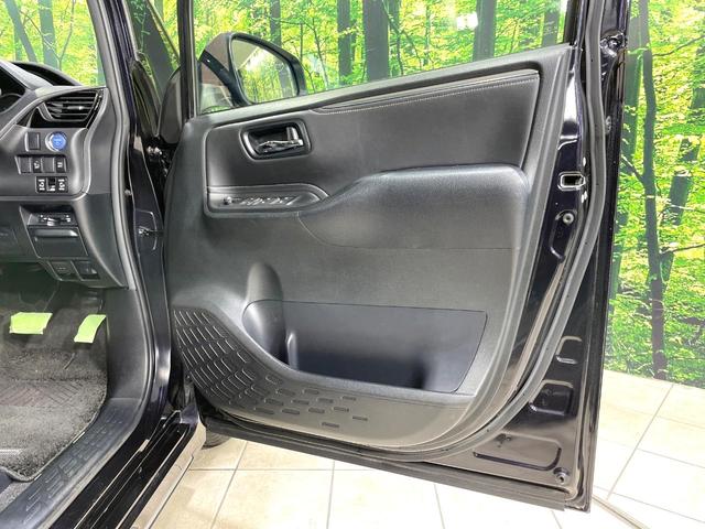 エスクァイア ハイブリッドGi 両側電動スライド 純正9インチナビ フリップダウン バックカメラ トヨタセーフティセンス 禁煙車 合皮シート シートヒーター ドラレコ スマートキー LEDヘッドライト ETC クルコン(59枚目)