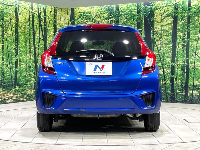 フィット １３Ｇ・Ｆパッケージ　ＳＤナビ　禁煙車　ＬＥＤヘッドライト　ＥＴＣ　スマートキー　Ｂｌｕｅｔｏｏｔｈ接続　フルセグＴＶ　ＣＤ／ＤＶＤ再生　オートエアコン　アイドリングストップ　電動格納ミラー　衝突安全ボディ（15枚目）