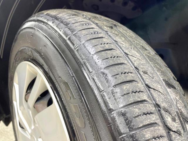 フィット １３Ｇ・Ｆパッケージ　ＳＤナビ　禁煙車　ＬＥＤヘッドライト　ＥＴＣ　スマートキー　Ｂｌｕｅｔｏｏｔｈ接続　フルセグＴＶ　ＣＤ／ＤＶＤ再生　オートエアコン　アイドリングストップ　電動格納ミラー　衝突安全ボディ（29枚目）