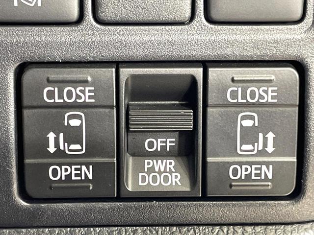 ヴォクシー ハイブリッドＺＳ　煌ＩＩ　両側電動スライド　純正９インチナビ　バックカメラ　トヨタセーフティセンス　禁煙車　シートヒーター　ＬＥＤヘッドライト　ドラレコ　コーナーセンサー　スマートキー　ＥＴＣ　クルコン　オートハイビーム（3枚目）