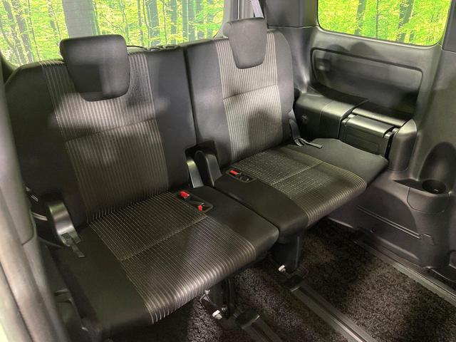 ヴォクシー ハイブリッドＺＳ　煌ＩＩ　両側電動スライド　純正９インチナビ　バックカメラ　トヨタセーフティセンス　禁煙車　シートヒーター　ＬＥＤヘッドライト　ドラレコ　コーナーセンサー　スマートキー　ＥＴＣ　クルコン　オートハイビーム（10枚目）