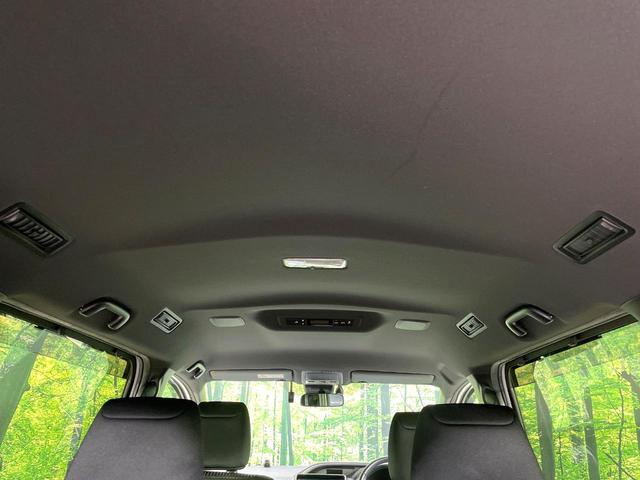 ヴォクシー ハイブリッドＺＳ　煌ＩＩ　両側電動スライド　純正９インチナビ　バックカメラ　トヨタセーフティセンス　禁煙車　シートヒーター　ＬＥＤヘッドライト　ドラレコ　コーナーセンサー　スマートキー　ＥＴＣ　クルコン　オートハイビーム（61枚目）