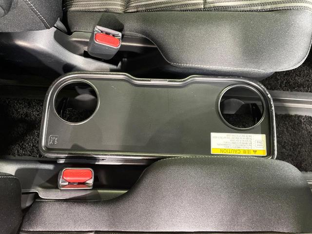 ヴォクシー ハイブリッドＺＳ　煌ＩＩ　両側電動スライド　純正９インチナビ　バックカメラ　トヨタセーフティセンス　禁煙車　シートヒーター　ＬＥＤヘッドライト　ドラレコ　コーナーセンサー　スマートキー　ＥＴＣ　クルコン　オートハイビーム（68枚目）