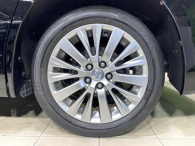 ヴェルファイア ２．４Ｚ　ゴールデンアイズ　両側電動スライド　純正８型ナビ　バックカメラ　パワーバックドア　クルーズコントロール　ＥＴＣ　コーナーセンサー　スマートキー　オートエアコン　ＨＩＤヘッド　純正１８インチアルミ　横滑り防止装置（14枚目）