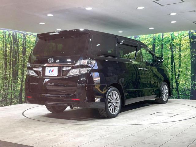 ヴェルファイア ２．４Ｚ　ゴールデンアイズ　両側電動スライド　純正８型ナビ　バックカメラ　パワーバックドア　クルーズコントロール　ＥＴＣ　コーナーセンサー　スマートキー　オートエアコン　ＨＩＤヘッド　純正１８インチアルミ　横滑り防止装置（18枚目）