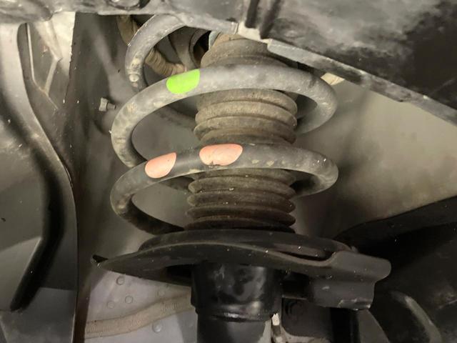 セレナ ｅ－パワー　ハイウェイスターＶ　純正１０型ナビ　プロパイロット　両側電動ドア　全周囲カメラ　デジタルインナーミラー　ブラインドスポットモニター　シートヒーター　ドラレコ　ＥＴＣ　防水シート　ＬＥＤヘッド　リアオートエアコン　禁煙車（21枚目）