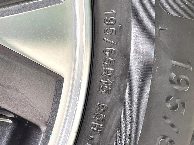 セレナ ｅ－パワー　ハイウェイスターＶ　純正１０型ナビ　プロパイロット　両側電動ドア　全周囲カメラ　デジタルインナーミラー　ブラインドスポットモニター　シートヒーター　ドラレコ　ＥＴＣ　防水シート　ＬＥＤヘッド　リアオートエアコン　禁煙車（32枚目）