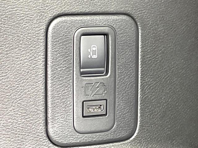 セレナ ｅ－パワー　ハイウェイスターＶ　純正１０型ナビ　プロパイロット　両側電動ドア　全周囲カメラ　デジタルインナーミラー　ブラインドスポットモニター　シートヒーター　ドラレコ　ＥＴＣ　防水シート　ＬＥＤヘッド　リアオートエアコン　禁煙車（66枚目）