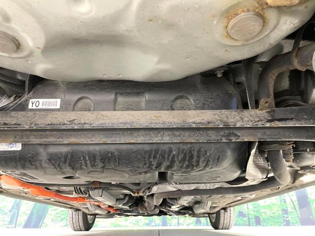 アクア G 純正SDナビ バックカメラ ドライブレコーダー ETC オートライト オートエアコン スマートキー プッシュスタート TV 禁煙車 CD再生 革巻きステアリング アームレスト 電動格納ミラー(21枚目)