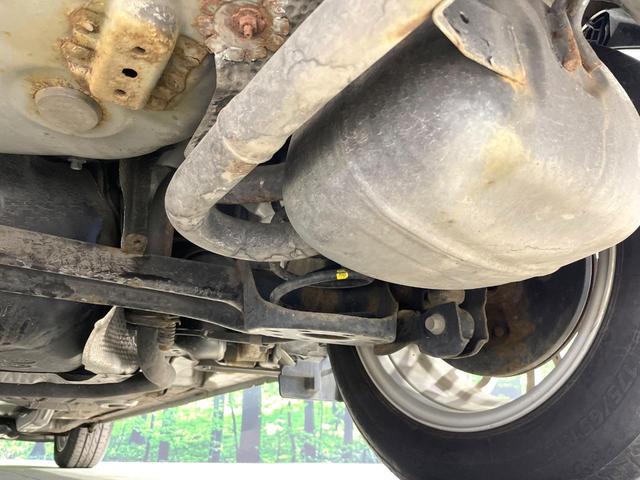 アクア G 純正SDナビ バックカメラ ドライブレコーダー ETC オートライト オートエアコン スマートキー プッシュスタート TV 禁煙車 CD再生 革巻きステアリング アームレスト 電動格納ミラー(22枚目)