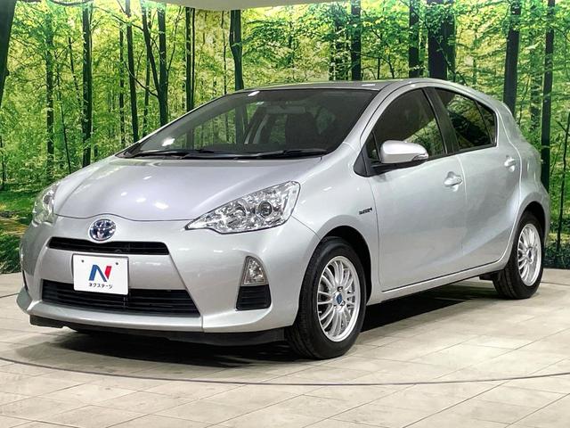 アクア G 純正SDナビ バックカメラ ドライブレコーダー ETC オートライト オートエアコン スマートキー プッシュスタート TV 禁煙車 CD再生 革巻きステアリング アームレスト 電動格納ミラー(24枚目)