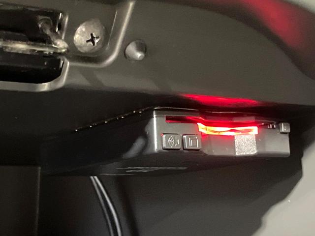 ノート X 衝突軽減 SDナビ バックカメラ ETC スマートキー コーナーセンサー アイドリングストップ 車線逸脱警報 横滑り防止装置 電動格納ミラー オートライト 純正14インチホイール 禁煙車(6枚目)