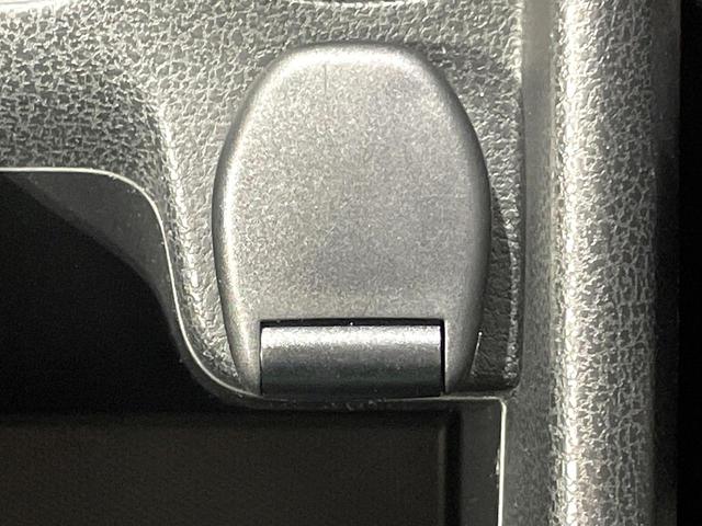 ノート X 衝突軽減 SDナビ バックカメラ ETC スマートキー コーナーセンサー アイドリングストップ 車線逸脱警報 横滑り防止装置 電動格納ミラー オートライト 純正14インチホイール 禁煙車(42枚目)