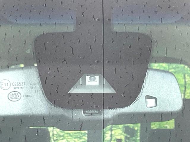 セレナ ハイウェイスターS-HVアドバンスドセーフティパック 衝突軽減 後席モニター 純正ナビ 全周囲カメラ 両側電動スライド ETC スマートキー オートエアコン クルーズコントロール 車線逸脱警報 アイドリングストップ Bluetooth再生 禁煙車(3枚目)