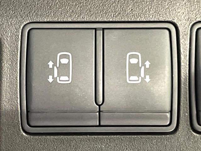 セレナ ハイウェイスターS-HVアドバンスドセーフティパック 衝突軽減 後席モニター 純正ナビ 全周囲カメラ 両側電動スライド ETC スマートキー オートエアコン クルーズコントロール 車線逸脱警報 アイドリングストップ Bluetooth再生 禁煙車(7枚目)