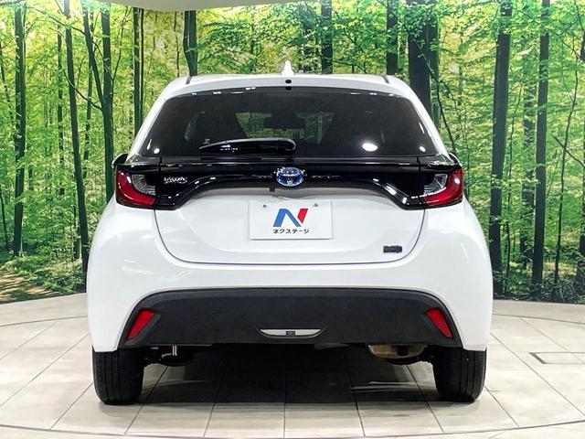 ヤリス ハイブリッドX バックカメラ AC100V電源 トヨタセーフティセンス レーダークルーズ 禁煙車 レーンキープ スマートキー ETC ディスプレイオーディオ オートハイビーム 車線逸脱警報 誤発進抑制機能(15枚目)