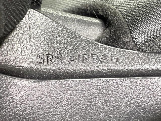 ヤリス ハイブリッドX バックカメラ AC100V電源 トヨタセーフティセンス レーダークルーズ 禁煙車 レーンキープ スマートキー ETC ディスプレイオーディオ オートハイビーム 車線逸脱警報 誤発進抑制機能(49枚目)