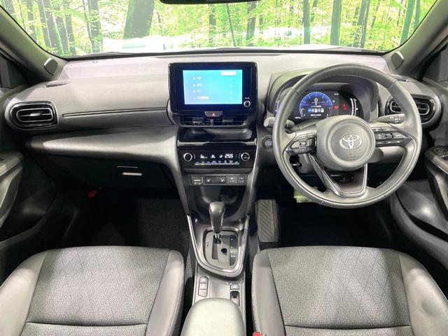 ヤリスクロス Ｚ　全周囲カメラ　トヨタセーフティセンス　レーダークルーズ　禁煙車　シートヒーター　ドラレコ　コーナーセンサー　レーンキープ　スマートキー　ＬＥＤヘッド　ディスプレイオーディオ　ステアリングヒーター（2枚目）