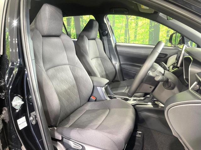 カローラクロス ハイブリッド G ディスプレイオーディオ バックカメラ 禁煙車 衝突被害軽減ブレーキ レーダークルーズコントロール オートマチックハイビーム ETC フルセグ Bluetooth接続 スマートキー オートエアコン(8枚目)