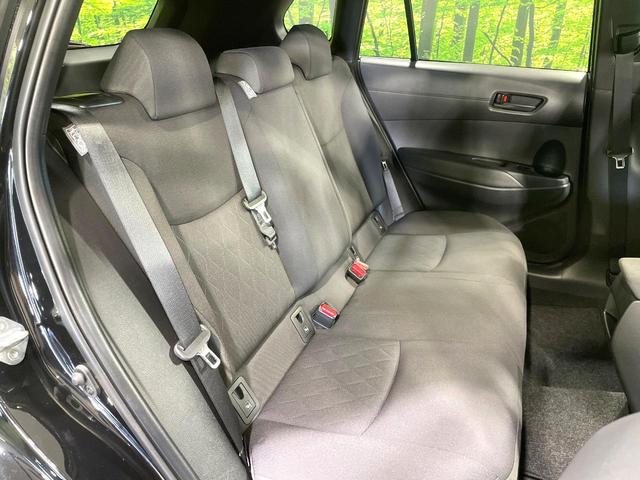 カローラクロス ハイブリッド G ディスプレイオーディオ バックカメラ 禁煙車 衝突被害軽減ブレーキ レーダークルーズコントロール オートマチックハイビーム ETC フルセグ Bluetooth接続 スマートキー オートエアコン(9枚目)