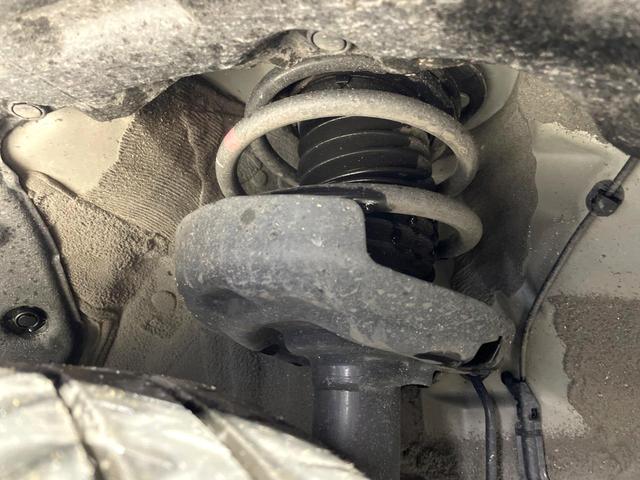 カローラクロス ハイブリッド G ディスプレイオーディオ バックカメラ 禁煙車 衝突被害軽減ブレーキ レーダークルーズコントロール オートマチックハイビーム ETC フルセグ Bluetooth接続 スマートキー オートエアコン(21枚目)