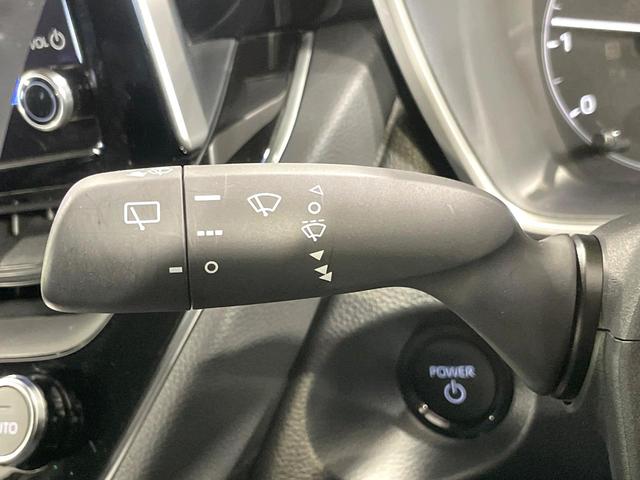 カローラクロス ハイブリッド G ディスプレイオーディオ バックカメラ 禁煙車 衝突被害軽減ブレーキ レーダークルーズコントロール オートマチックハイビーム ETC フルセグ Bluetooth接続 スマートキー オートエアコン(33枚目)