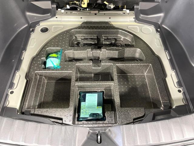 カローラクロス ハイブリッド G ディスプレイオーディオ バックカメラ 禁煙車 衝突被害軽減ブレーキ レーダークルーズコントロール オートマチックハイビーム ETC フルセグ Bluetooth接続 スマートキー オートエアコン(51枚目)