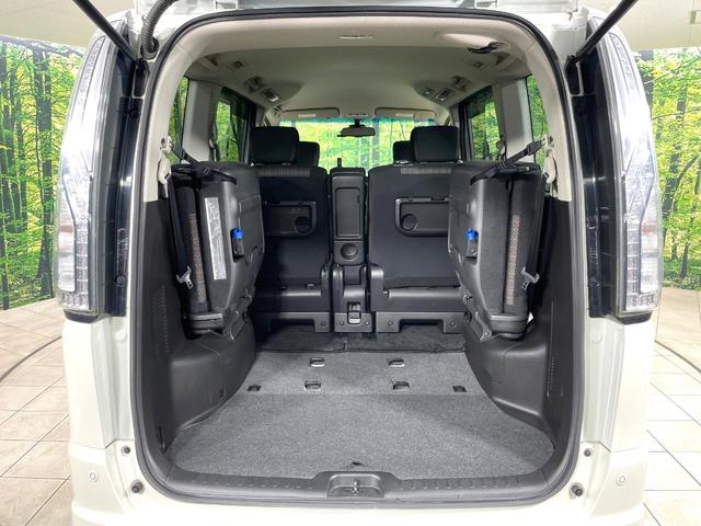 セレナ ハイウェイスターS-HVアドバンスドセーフティパック 両側電動スライド 純正8インチナビ 全周囲カメラ エマージェンシーブレーキ 禁煙車 ドラレコ コーナーセンサー スマートキー LEDヘッドライト ETC クルコン 車線逸脱警報 誤発進抑制機能(11枚目)