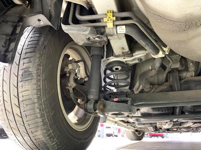 プリウス Ｓ　純正ナビ　バックカメラ　ＥＴＣ　スマートキー　プッシュスタート　オートエアコン　ステアリングスイッチ　純正１５インチアルミホイール　電動格納ミラー　トノカバー　フォグランプ（23枚目）