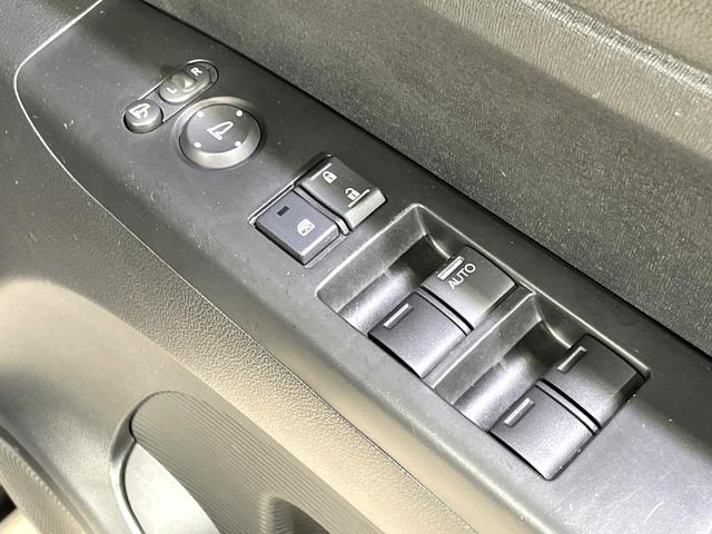 N-BOX G・LパッケージSSパッケージ SDナビ 衝突軽減装置 レーダークルーズ バックカメラ ETC 横滑り防止装置 オートエアコン スマートキー プッシュスタート リアロールサンシェード ステアリングスイッチ Bluetooth(44枚目)