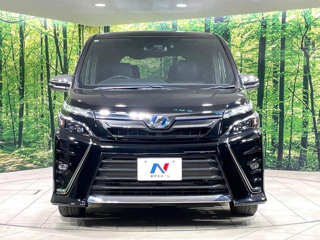 ヴォクシー ハイブリッドＺＳ　煌　両側電動スライドドア　純正９型ナビ　後席モニター　バックカメラ　衝突軽減　禁煙車　ドラレコ　スマートキー　ＬＥＤヘッド　ビルトインＥＴＣ　クルコン　純正１６インチＡＷ　オートハイビーム　車線逸脱警報（15枚目）