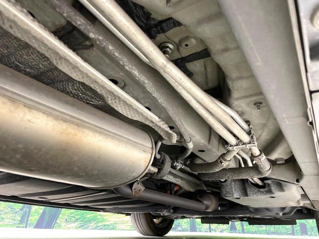 ヴォクシー ハイブリッドＺＳ　煌　両側電動スライドドア　純正９型ナビ　後席モニター　バックカメラ　衝突軽減　禁煙車　ドラレコ　スマートキー　ＬＥＤヘッド　ビルトインＥＴＣ　クルコン　純正１６インチＡＷ　オートハイビーム　車線逸脱警報（21枚目）