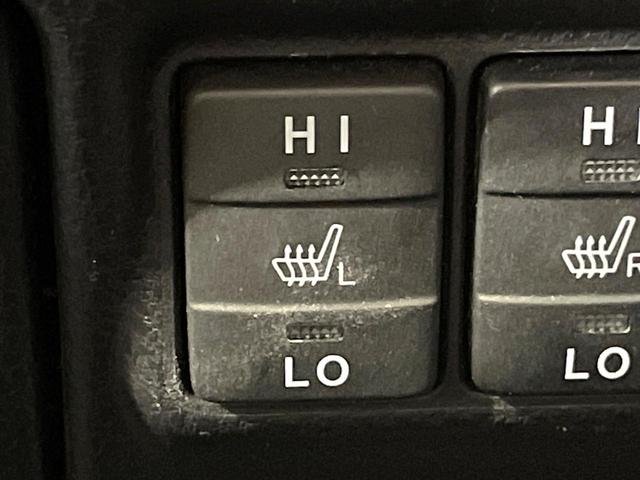 ヴォクシー ハイブリッドＺＳ　煌　両側電動スライドドア　純正９型ナビ　後席モニター　バックカメラ　衝突軽減　禁煙車　ドラレコ　スマートキー　ＬＥＤヘッド　ビルトインＥＴＣ　クルコン　純正１６インチＡＷ　オートハイビーム　車線逸脱警報（41枚目）