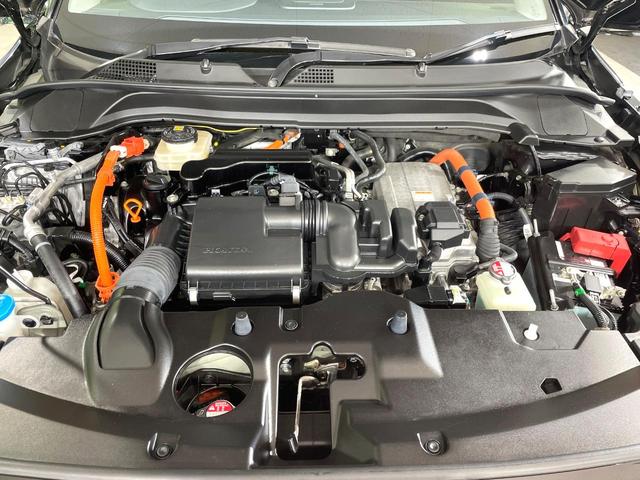 ヴェゼル ｅ：ＨＥＶ　Ｚ　純正９型ナビ　バックカメラ　衝突軽減　レーダークルーズ　禁煙車　パワーバックドア　合皮シート　シートヒーター　ドラレコ　ＥＴＣ　コーナーセンサー　レーンキープ　スマートキー　ステアリングヒーター（18枚目）