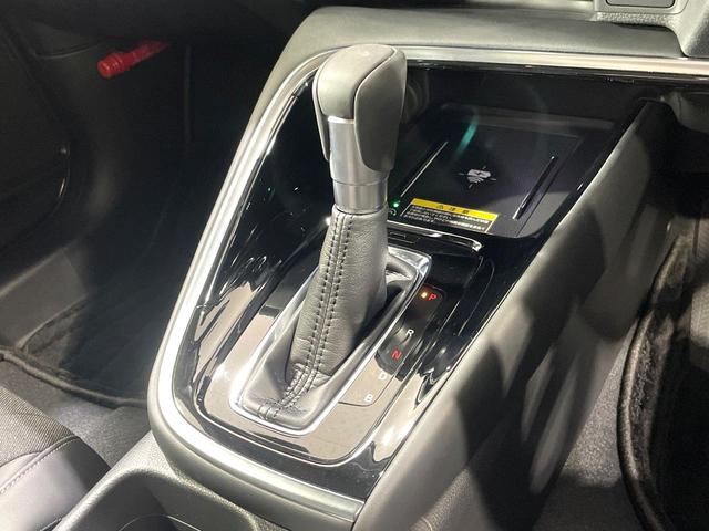 ヴェゼル ｅ：ＨＥＶ　Ｚ　純正９型ナビ　バックカメラ　衝突軽減　レーダークルーズ　禁煙車　パワーバックドア　合皮シート　シートヒーター　ドラレコ　ＥＴＣ　コーナーセンサー　レーンキープ　スマートキー　ステアリングヒーター（68枚目）