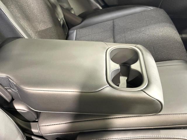 ヴェゼル ｅ：ＨＥＶ　Ｚ　純正９型ナビ　バックカメラ　衝突軽減　レーダークルーズ　禁煙車　パワーバックドア　合皮シート　シートヒーター　ドラレコ　ＥＴＣ　コーナーセンサー　レーンキープ　スマートキー　ステアリングヒーター（70枚目）