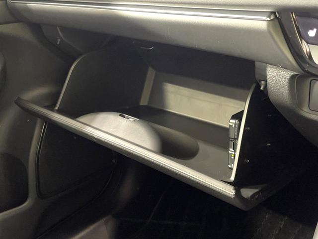 ヴェゼル ｅ：ＨＥＶ　Ｚ　純正９型ナビ　バックカメラ　衝突軽減　レーダークルーズ　禁煙車　パワーバックドア　合皮シート　シートヒーター　ドラレコ　ＥＴＣ　コーナーセンサー　レーンキープ　スマートキー　ステアリングヒーター（73枚目）