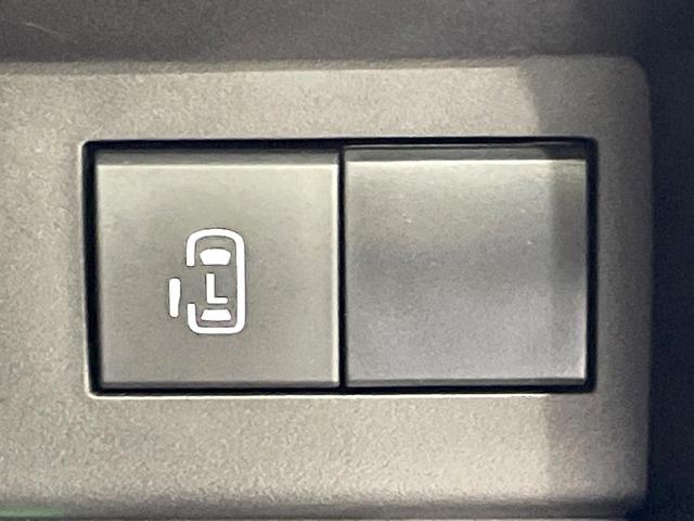 ソリオ G 電動スライド バックカメラ デュアルカメラブレーキサポート 禁煙車 コーナーセンサー スマートキー ディスプレイオーディオ ETC オートマチックハイビーム 車線逸脱警報 誤発進抑制機能 オートライト(3枚目)