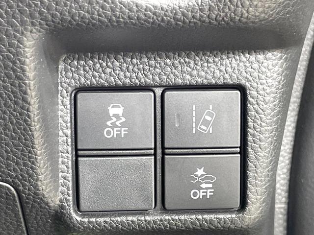 N-BOXカスタム G・Lターボホンダセンシング 純正ナビ 両側電動ドア 禁煙車 衝突軽減装置 レーダークルーズ ドラレコ ETC バックカメラ Bluetooth接続 LEDヘッド オートマチックハイビーム 純正15インチアルミホイール スマートキ(5枚目)