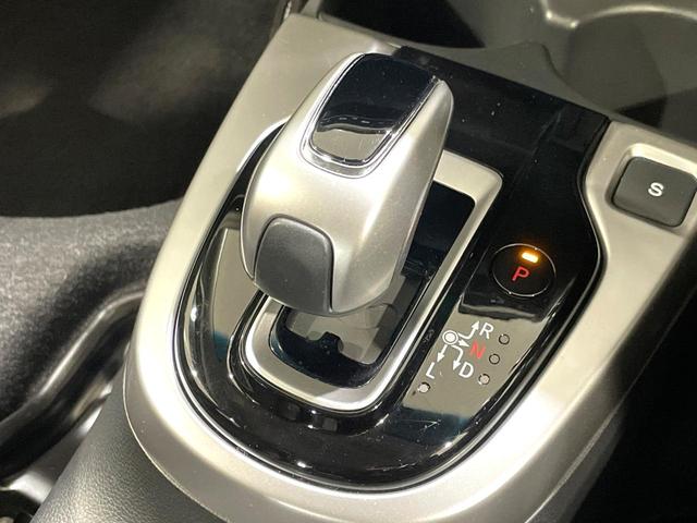フィットハイブリッド Ｌ　ホンダセンシング　純正８型ナビ　衝突軽減装置　レーダークルーズ　禁煙　バックカメラ　ＥＴＣ　ＬＥＤヘッドライト　オートライト　オートエアコン　Ｂｌｕｅｔｏｏｔｈ接続　スマートキー　プッシュスタート　純正１５インチアルミ（32枚目）