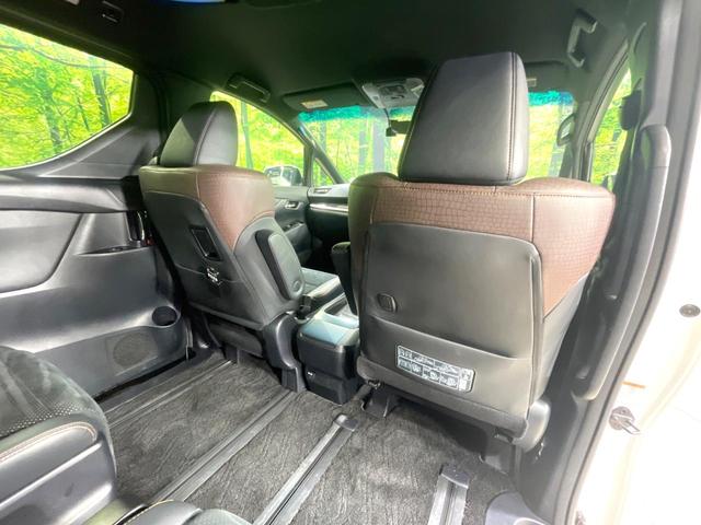 アルファード ２．５Ｓ　Ａパッケージ　タイプブラック　７人乗　両側電動スライド　純正９型ナビ　フリップダウン　バックカメラ　ＡＣ１００Ｖ電源　禁煙車　パワーバックドア　ハーフレザーシート　ドラレコ　スマートキー　ＬＥＤヘッド　ＥＴＣ　クルコン（51枚目）